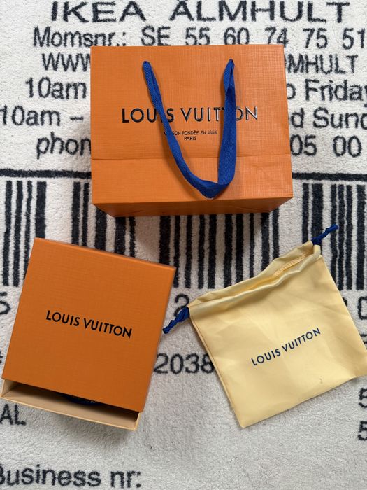 Opakowanie po pasku + torba zakupowa + worek przeciwkurzowy Louis Vuitton
