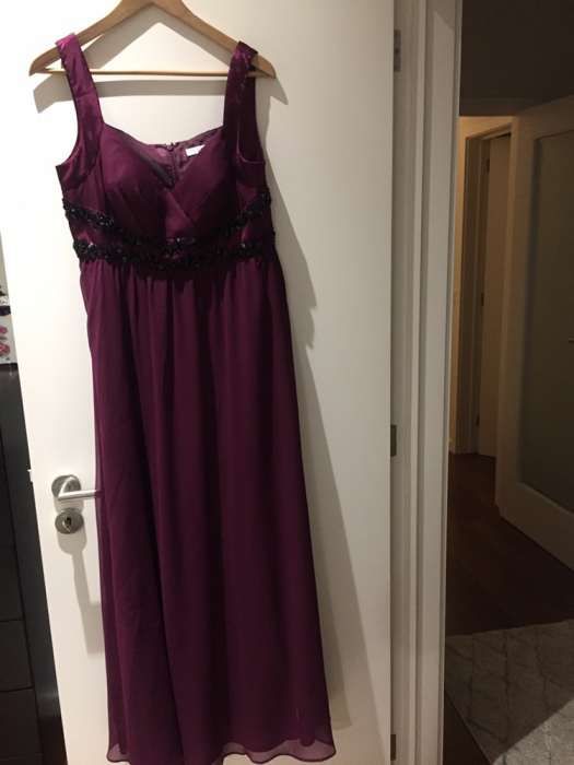 Vestido comprido cerimónia cor bordeaux
