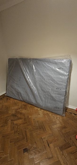 Cama casal  no plástico