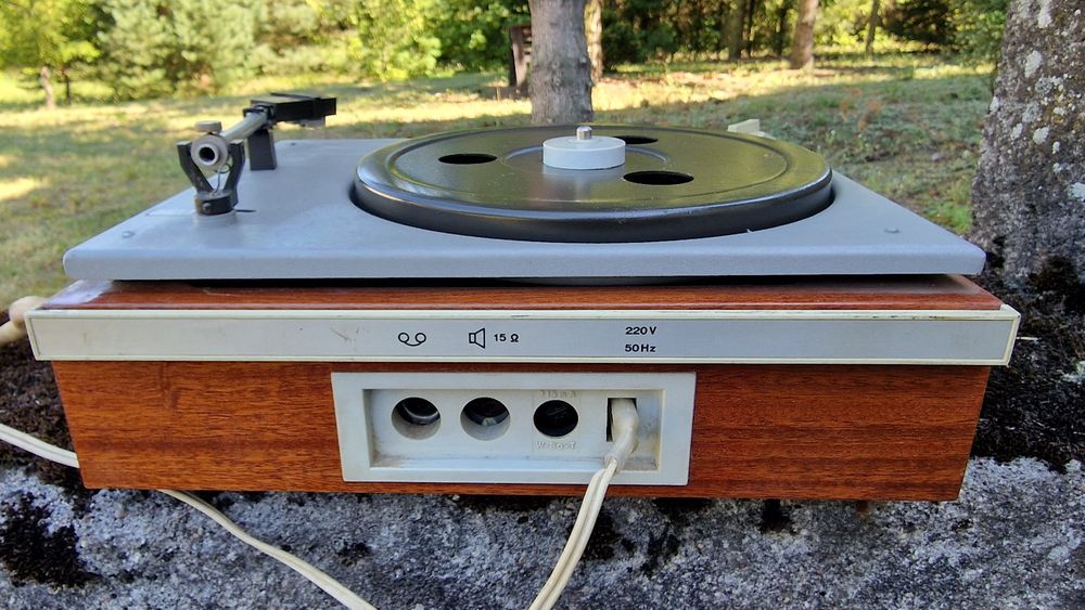 UNITRA Fonica WG-460 gramofon ze wzmacniaczem PRL