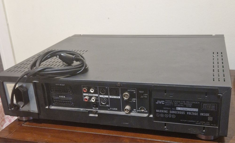 Leitor Cassetes S-VHS JVC HR-S5000E