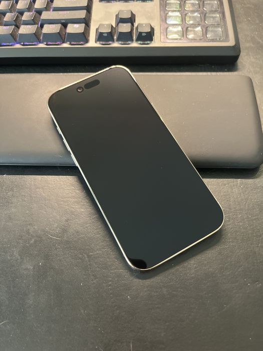 iPhone Air - 256 gb - Dourado