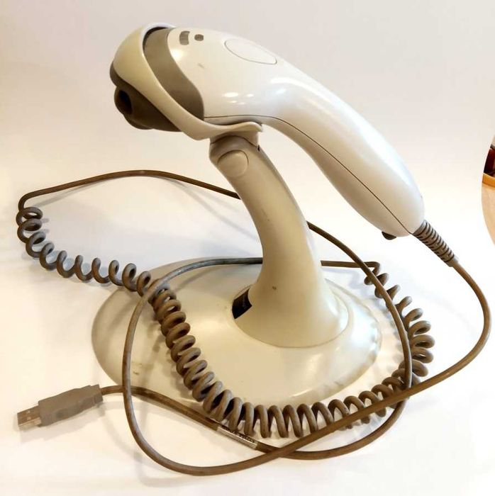 Skaner kodów kreskowych Voyager MS9520 wyjście USB stan bdb