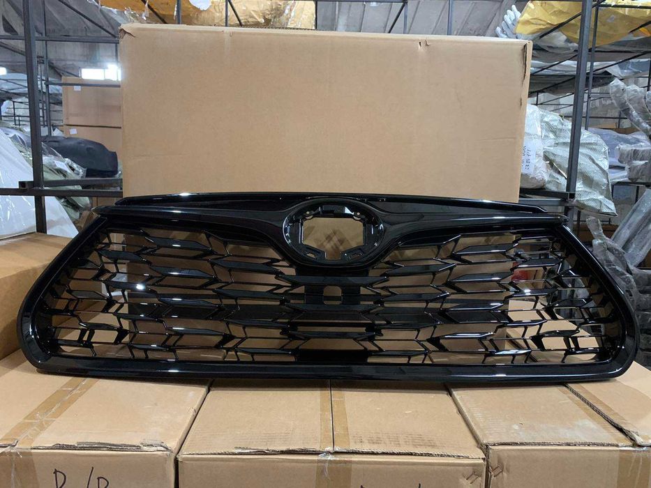 Toyota HIGHLANDER Решетка радиатора серая  2020 2021 2022 53101-0E330