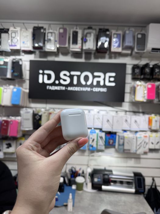 Б/У Оригінальний Кейс для Навушників Apple AirPods 1/2 (A1602)
