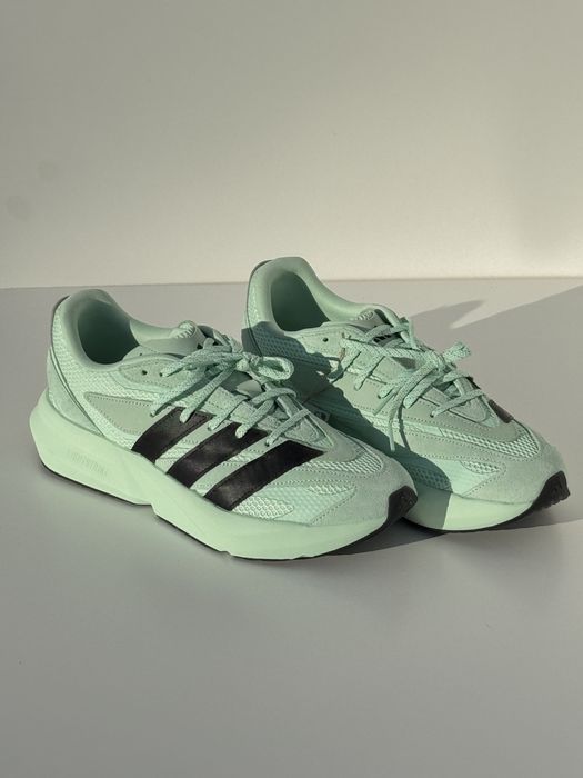 ADIDAS Lightblaze Mercedes AMG, оригінал, нові, чоловічі кросівки