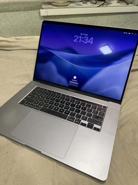 Macbook pro 16 2019-2020 i9/64/5600m 8gb