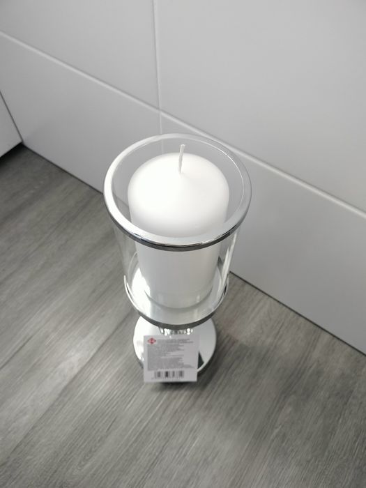 New candlestick with label64751912859907122
