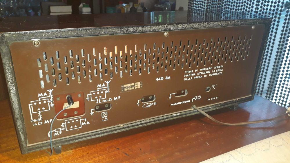 Antigo Rádio Philips Alfiere 5 (de 1964)