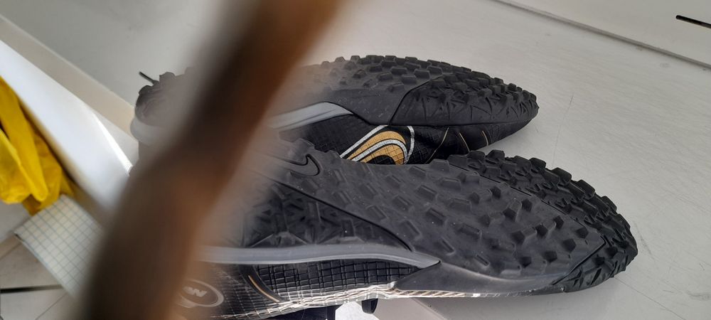 Buty nike engineered for speed halowki nr. 41