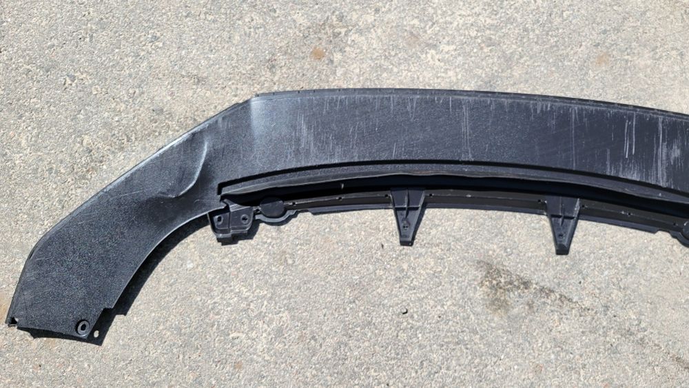 Передння губа Jetta gli
