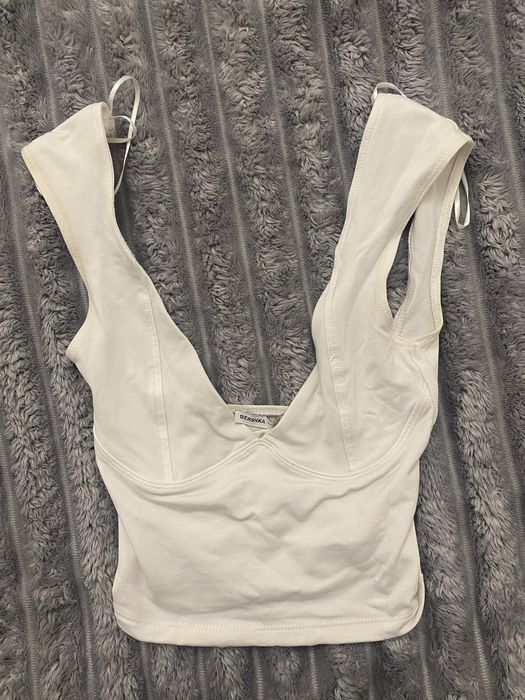 Футболки/топи від Bershka;кофта Levis