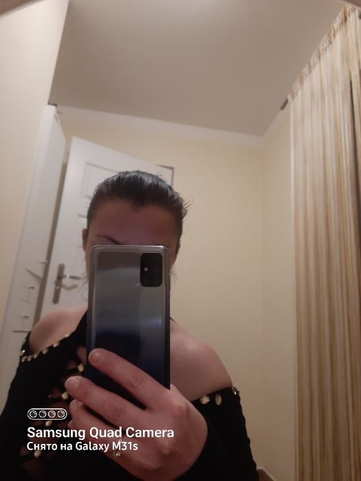 Sprzedam bluzkę damską.