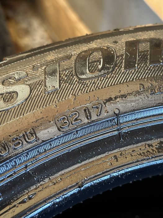 Bridgestone dueler h/p 305 40 r20