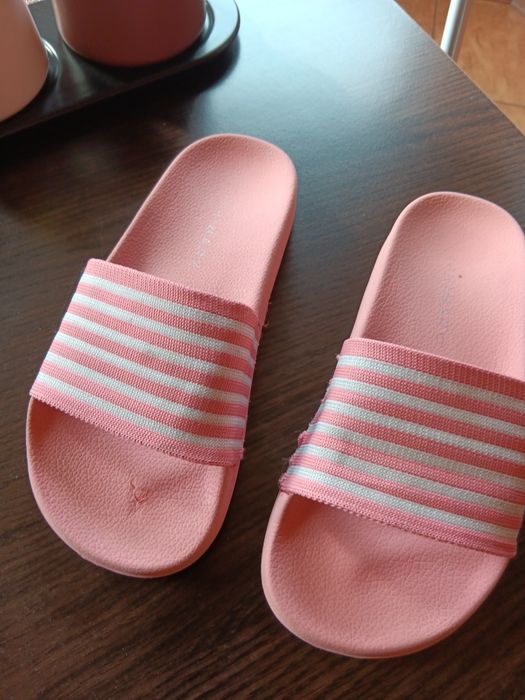 Klapki dziewczęce kapcie Primark rozm. 32
