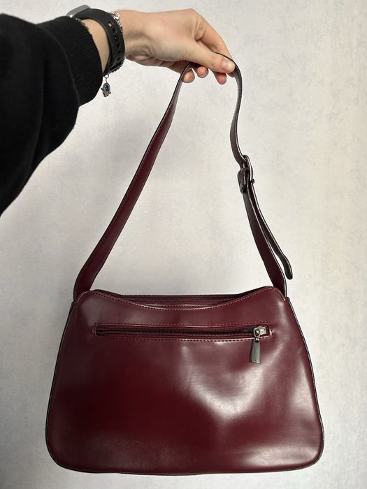 Жіноча сумочка.