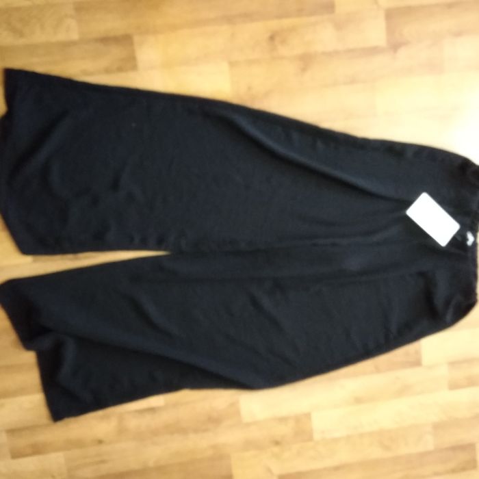 Продам легкий костюм фірми Zara