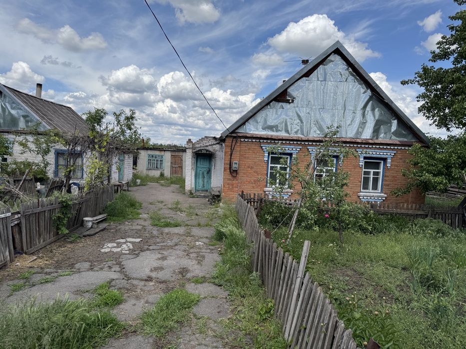 Продам дом. с. Красна балка