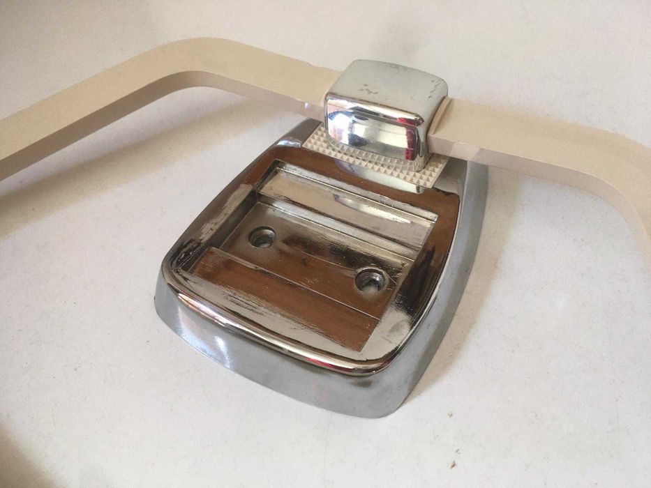 Suporte de WC para toalhas
