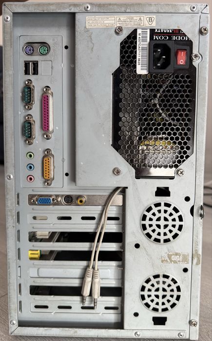 Retro PC Windows XP Pro OEM | Celeron 1.7 | 128MB SDRAM PC133 | GeForce4 MX440 64MB | 80GB HDD | Komputer Optimus Star