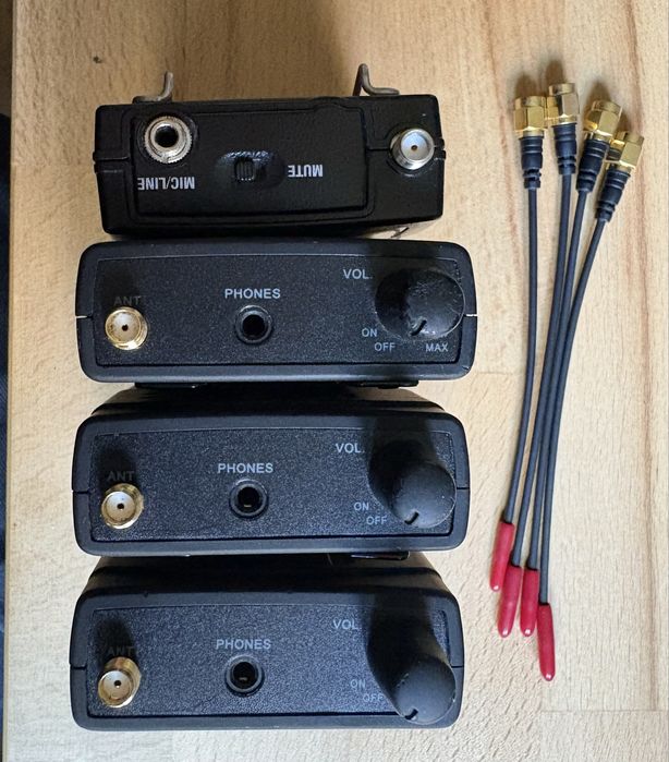 1 emissor sennheiser sk500 com 3 receptores LD Systems