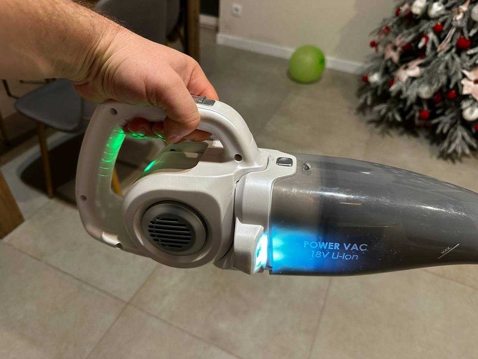 Автомобільний пилосмок на акумуляторі