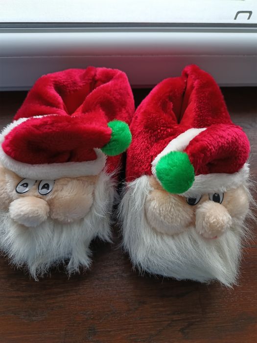 Buty kapcie świąteczne