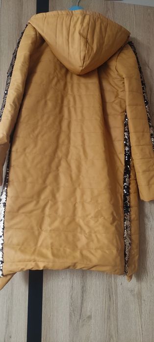 Kurtka z kapturem