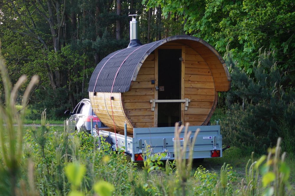 Mobilna sauna i jacuzzi wypożyczalnia