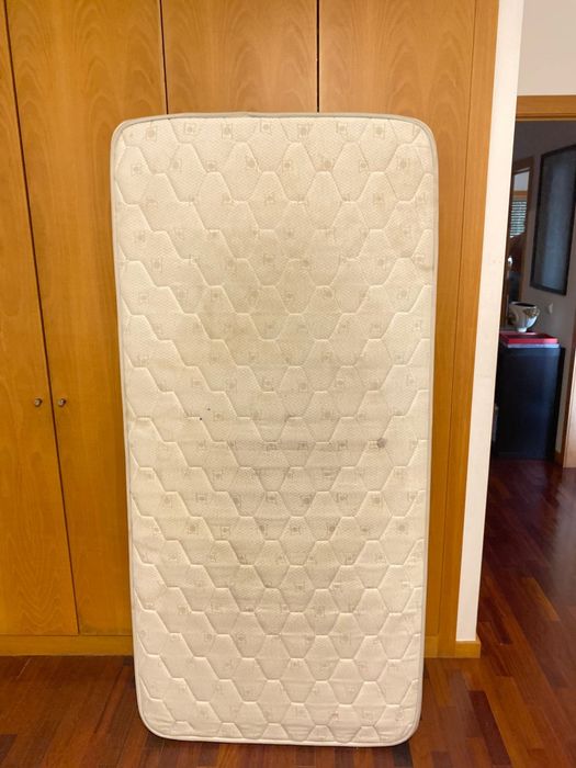 2 Colchões de solteiro