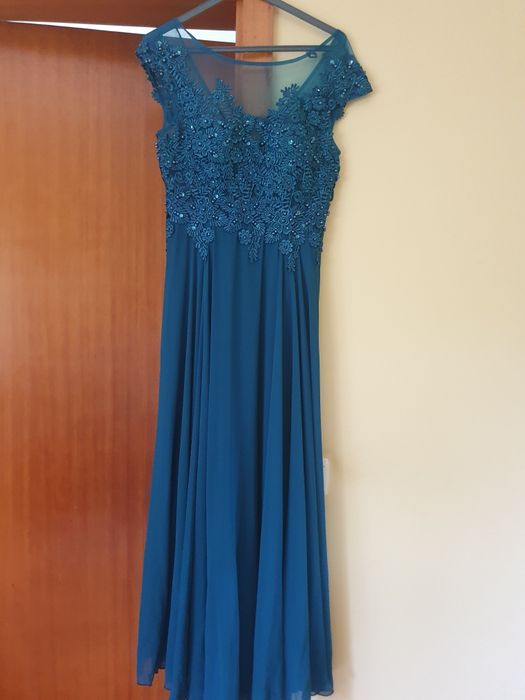 Vestido de  cerimónia.