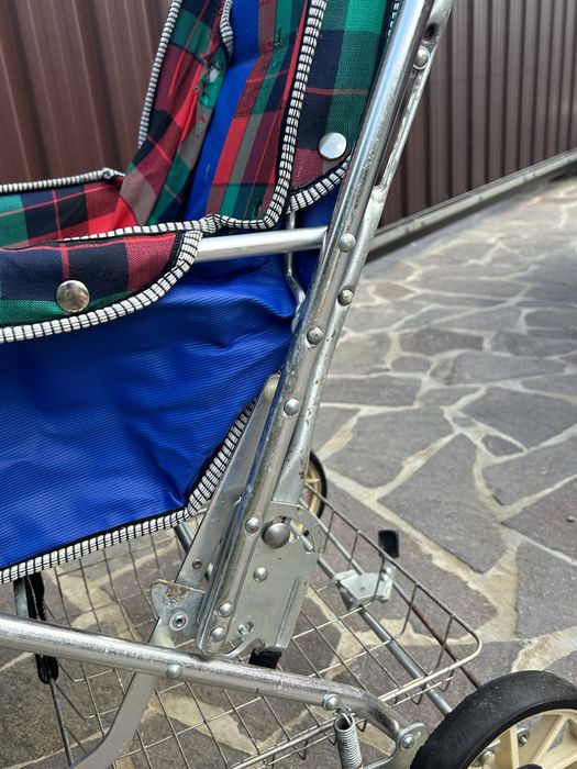 Коляска Мальвіна