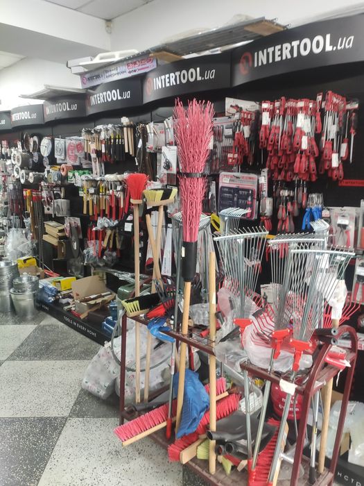 Бізнес в центрі Міжгір'я