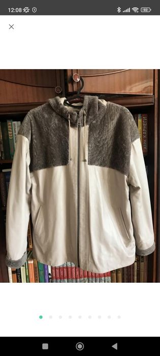 Кожаная куртка с капюшоном и меховыми вставками karavelli новая XL