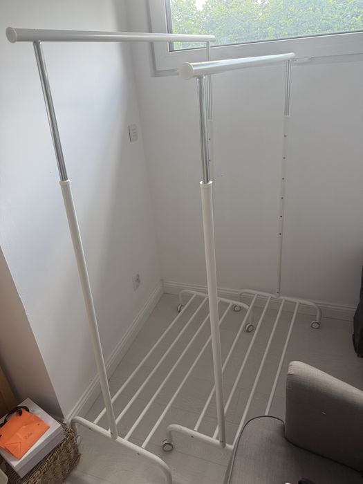 Ikea bialy wieszak na ubrania