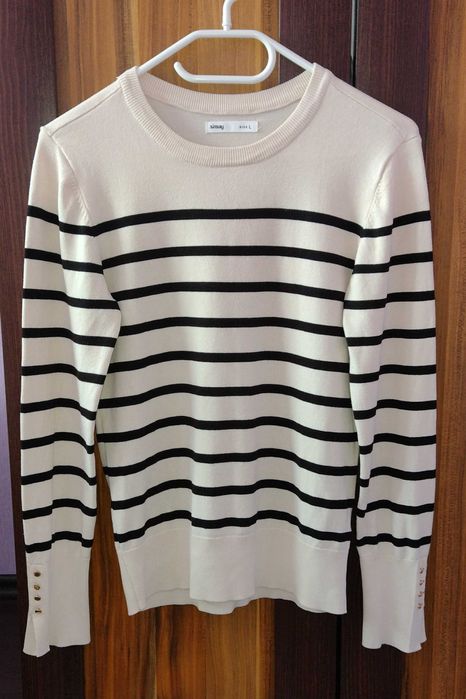 Sweterek damski, rozm. M/L