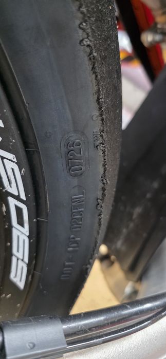 Opony do ktm 690smrc