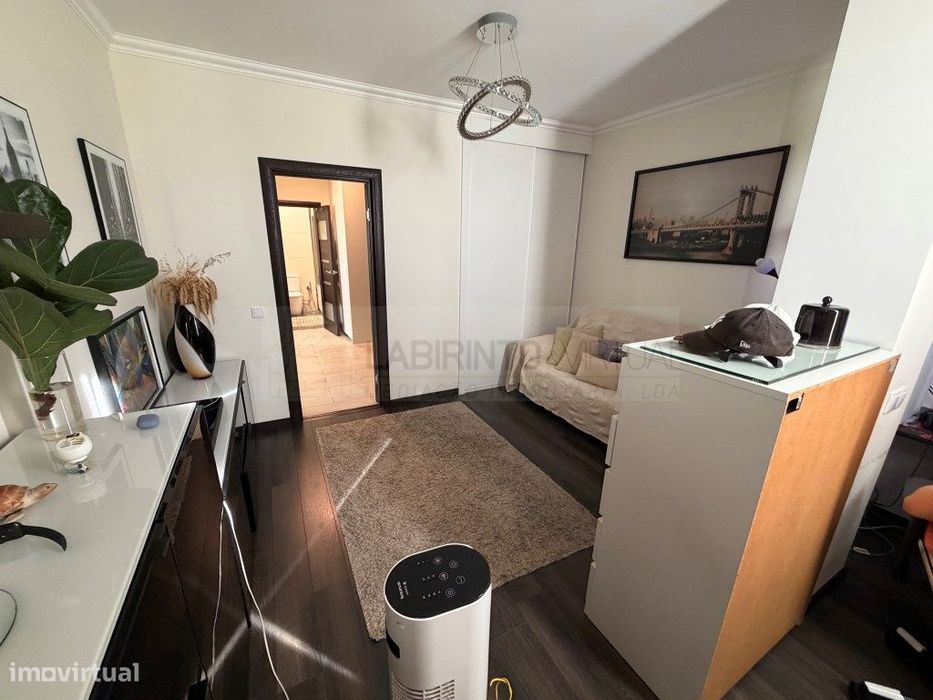 Apartamento T2 em Excelente Estado no Olival Basto, Odivelas - A su...