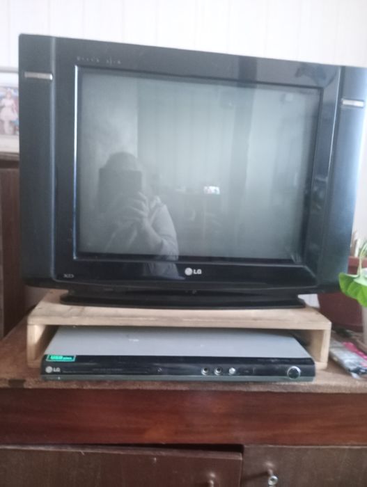 LG телевізор+LG DVD