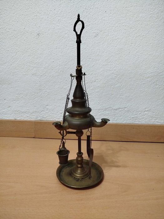 Velharias e antiguidades diversas