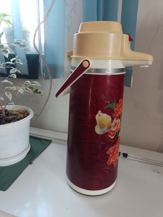 Термос для горячей воды