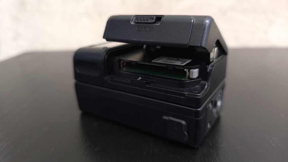 Gravador cartões compactflash Sony HVFA-CR1 + Cartões