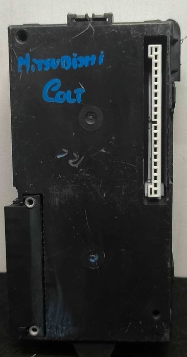 Caixa Fusíveis / SAM / BSI 8637A389 - MITSUBISHI COLT Caixa/parte traseira inclinada