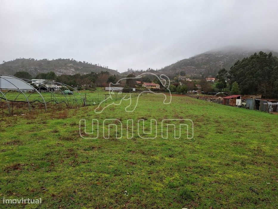 Terreno para construção em Vilar de Mouros