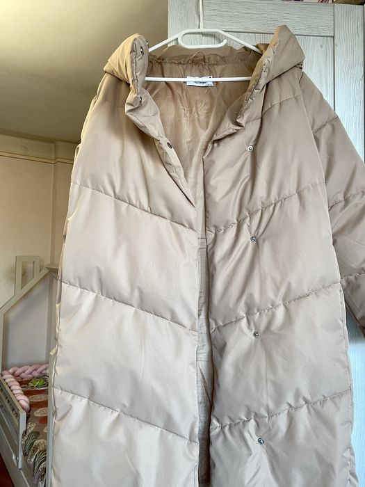 Куртка зимова жіноча бежева розмір М