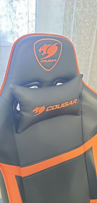 Крісло Cougar Armor стан 9/10