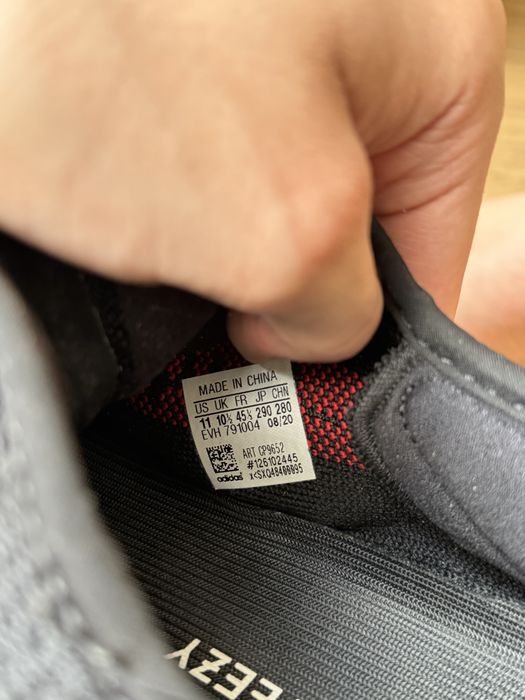 Adidas Yeezy Boost 350 V2 Bred buty sneakersy czarne niskie 45 1/3