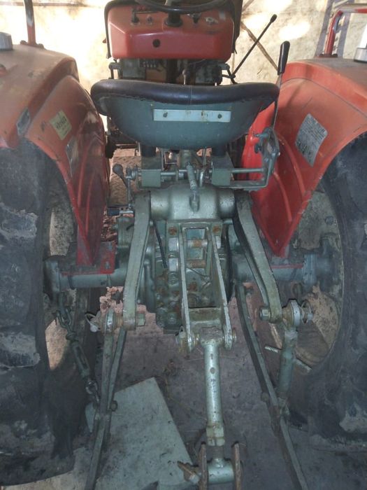 Продам трактор янмарь 1700.