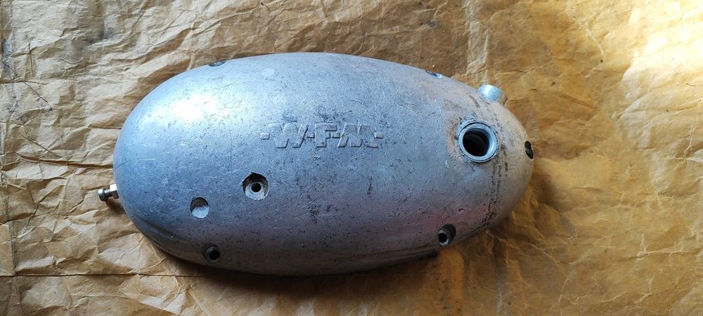 Dekiel sprzęgła WFM 150 S06 kapa miska oleju SHL S06 M06 sprzęgłowy