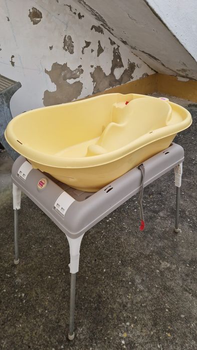 Banheira com suporta
